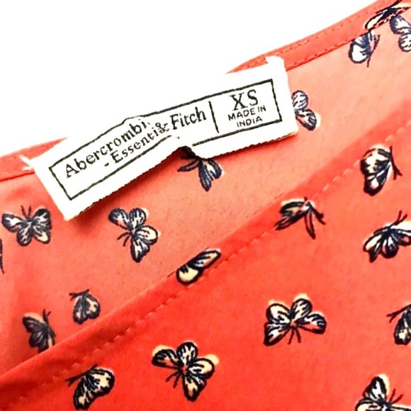 3/$20 Abercrombie & Fitch Tank Top XS - Picture 2 of 3